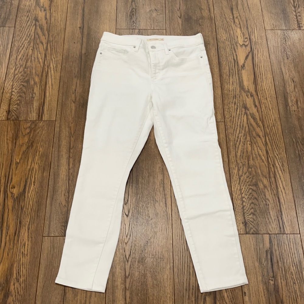 Levi’s 311 Shaping Skinny, Size 29